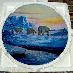 Bradford Ex. Vintage Plates. Alaska: The Last Frontier Series "Arctic Journey”​